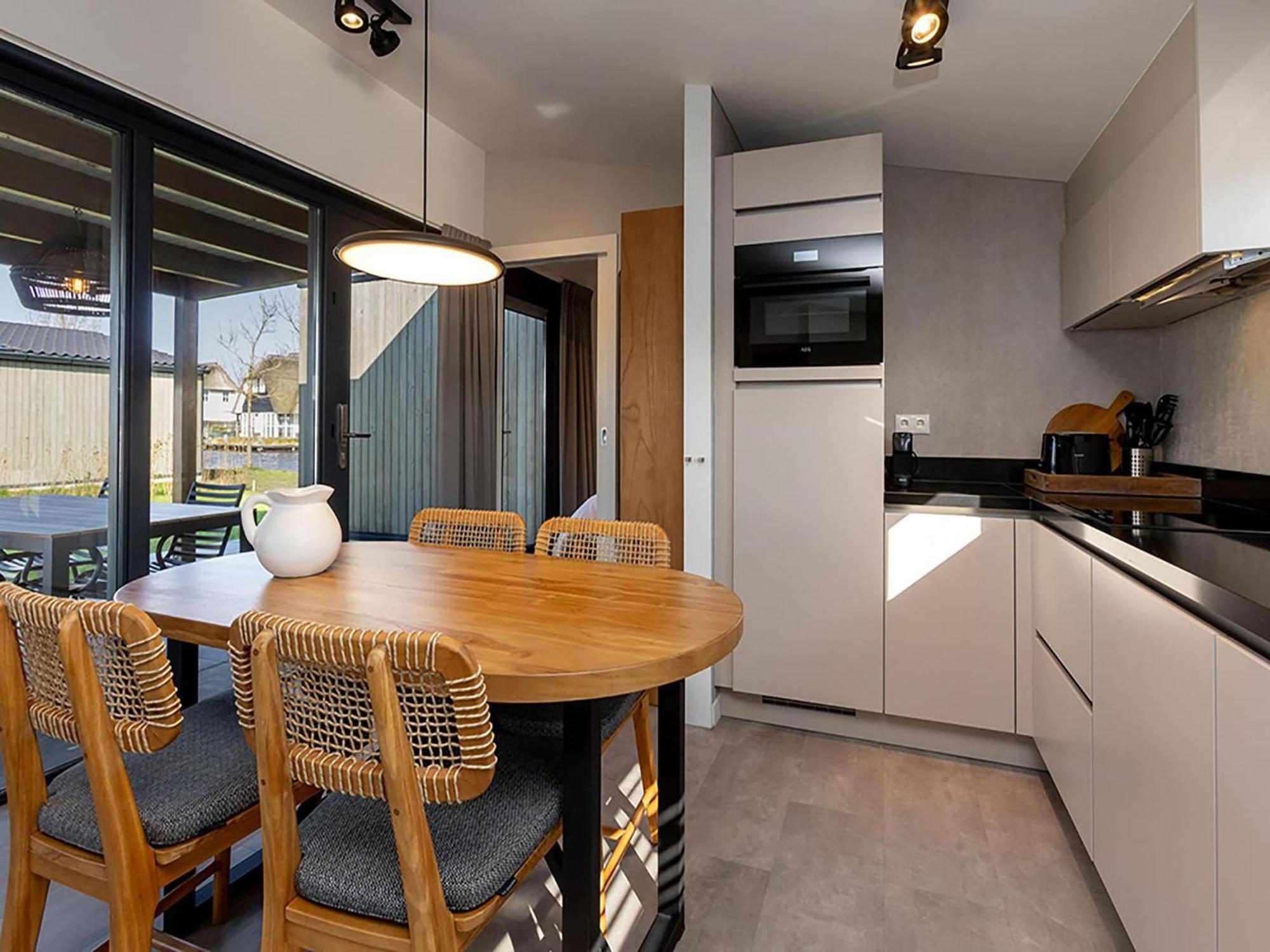 Luxury Docklodge On The Water Delfstrahuizen Luaran gambar