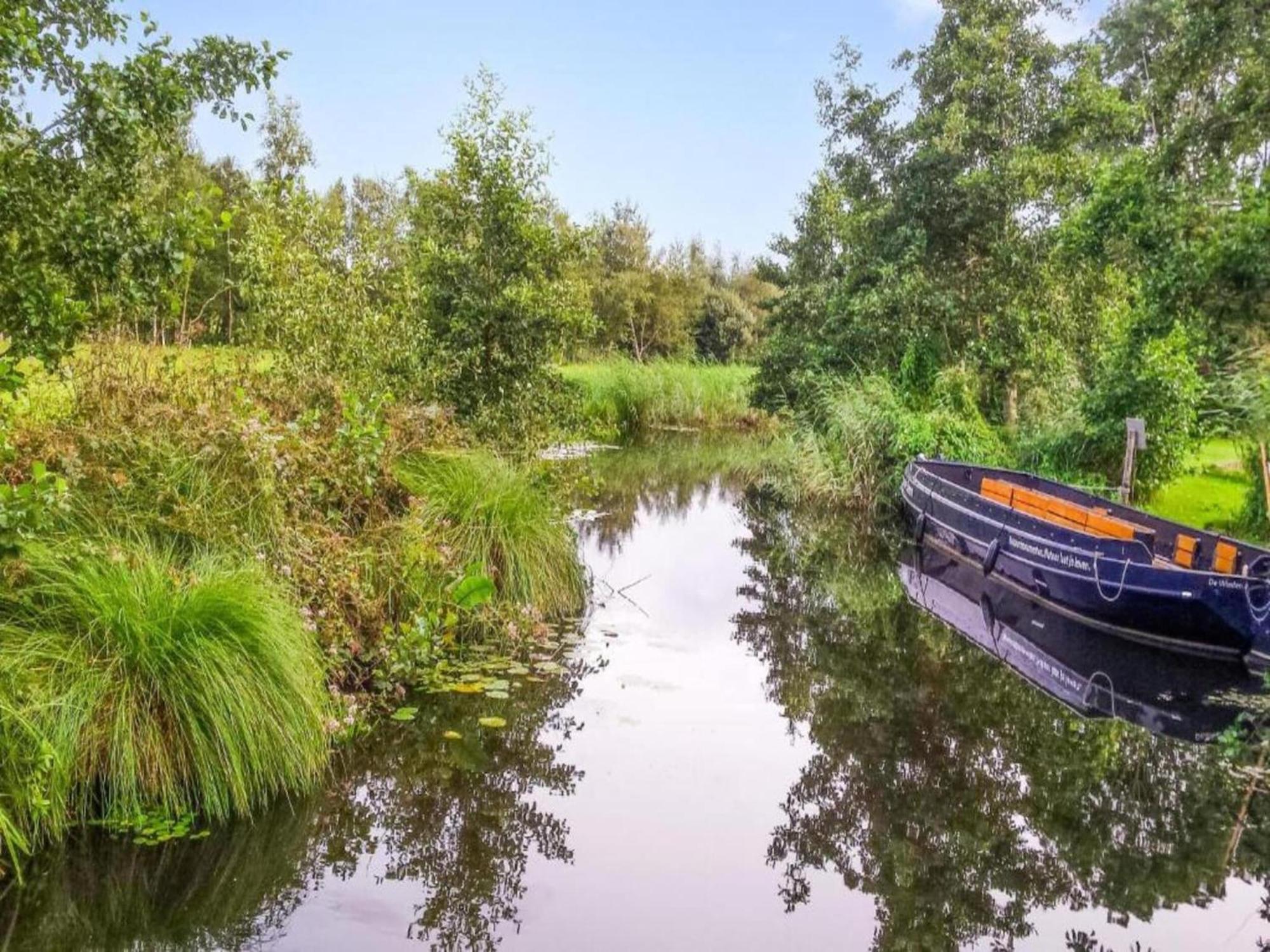 Luxury Docklodge On The Water Delfstrahuizen Luaran gambar